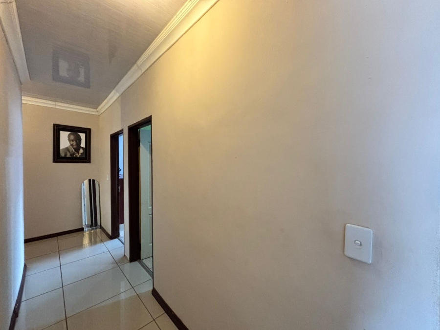4 Bedroom Property for Sale in Mooivallei Park North West